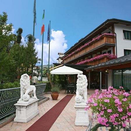 Hotel Centro Benessere Gardel Арта-Терме Экстерьер фото